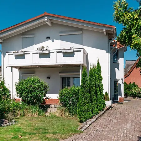 Ferienwohnung &Quotalbatros&Quot Appartement *