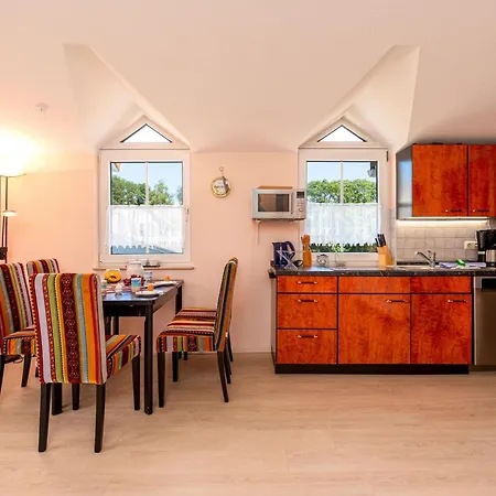 Ferienwohnung &Quotalbatros&Quot Appartement Sellin (Rugen)